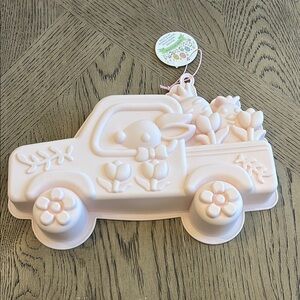 Pink Floral Easter Truck Silicone Mold Baking Crafting Resin New Spring Flowers